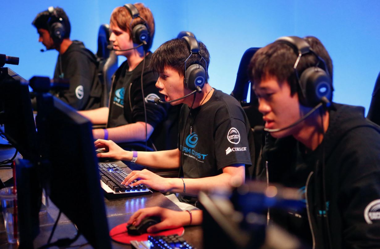 The Hidden Systems Powering Esports Broadcasting and Real-Time Performance Data